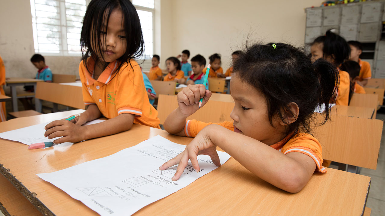 A school class in Vietnam supported by Jotun